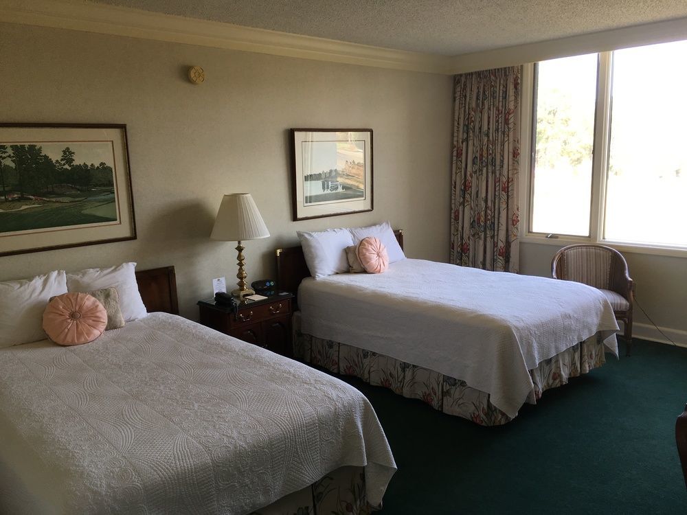 The Inn At Houndslake Aiken Exterior photo
