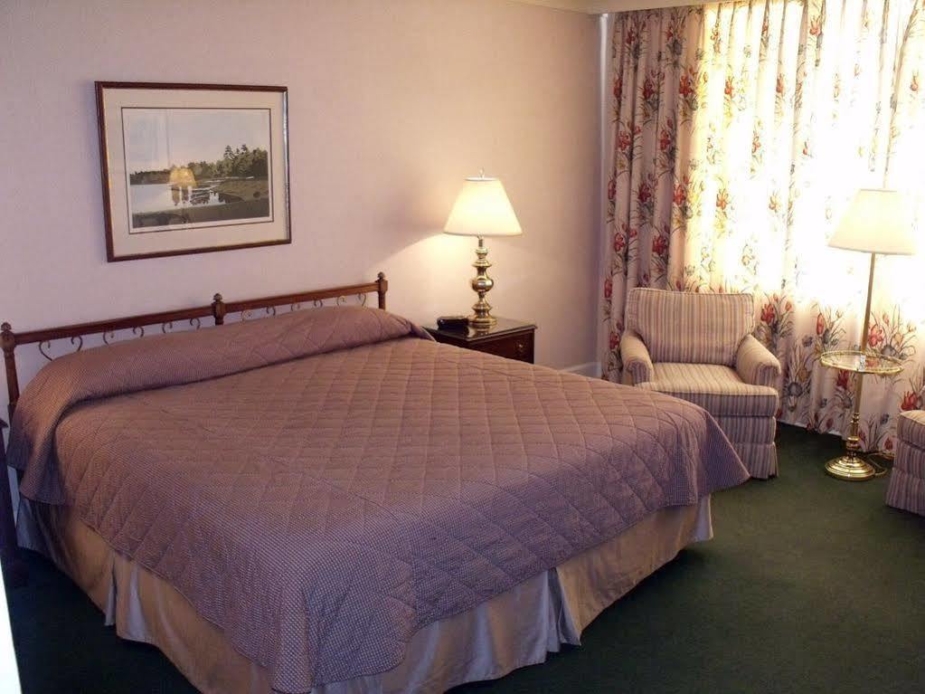 The Inn At Houndslake Aiken Exterior photo