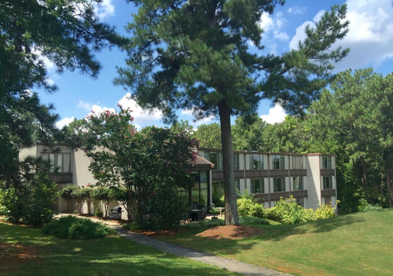 The Inn At Houndslake Aiken Exterior photo